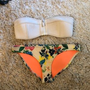 Strapless Triangl bathing suit